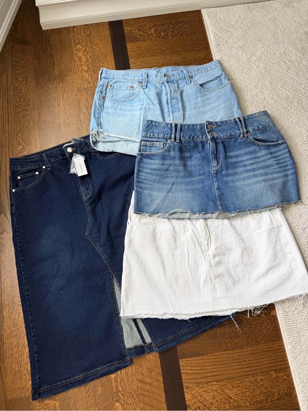 Women’s Size XL Denim Short & Skirts Bundle LOT X 4 Dynamite Garage Levi’s DEAL!